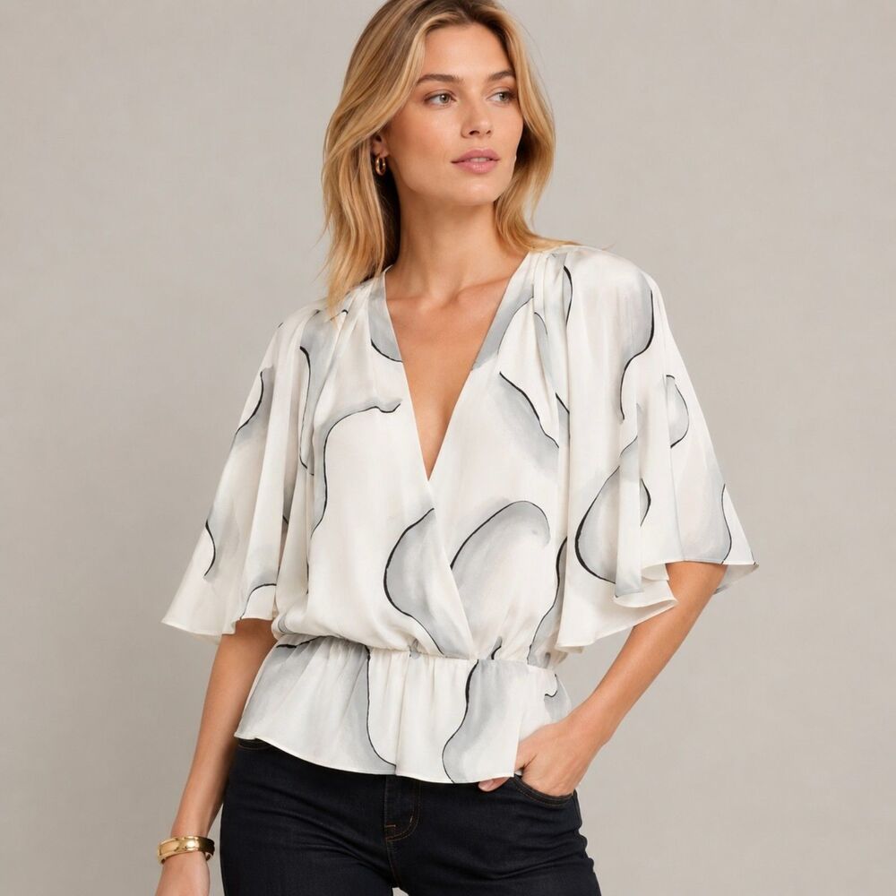 Diane Von Furstenberg Silk Top Ivory Gray Abstract Print Butterfly Sleeve Sz 0